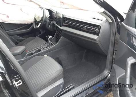 2025 Volkswagen Jetta 1.5T S from USA, damaged, VIN 3VW5X7BU1SM000953